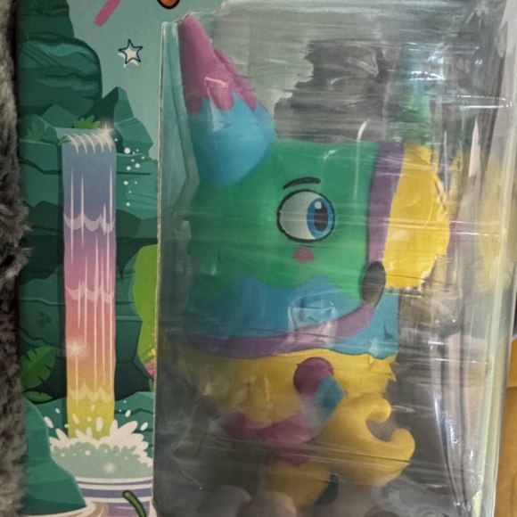 Pinata Smashlings Pinata Box Donkey Character 1 Exclusive Figure - Picture 5 of 7